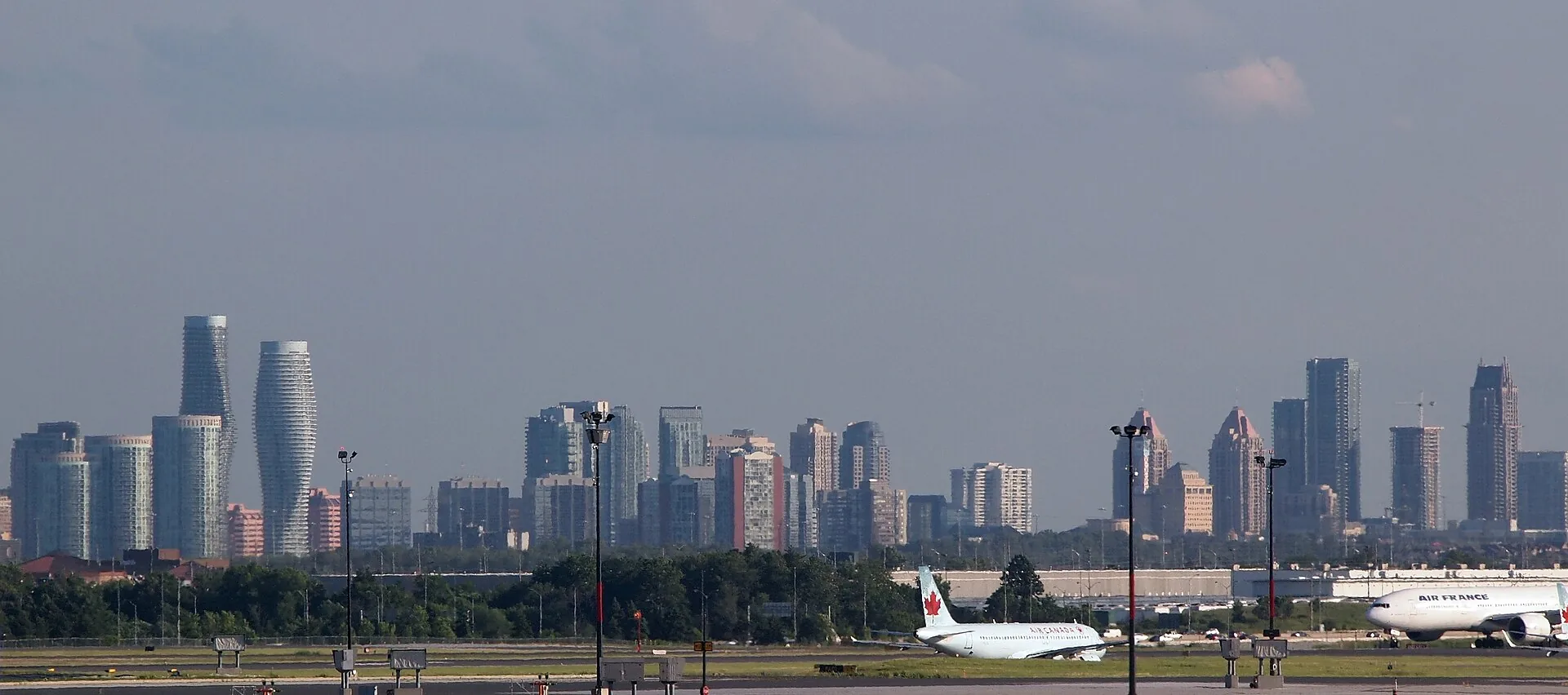 Aerial view of Mississauga skyline, Ontario